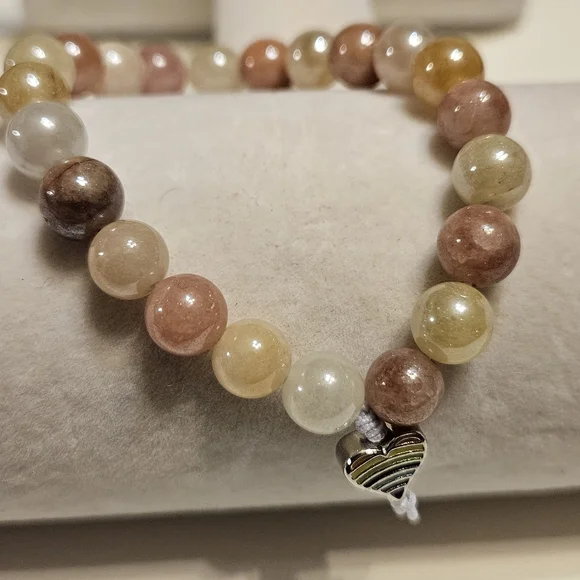 Elegant SUNSTONE Beaded Stretch Bracelet with Colorful Heart Charm ♡ Handmade ♡ - Picture 4 of 10